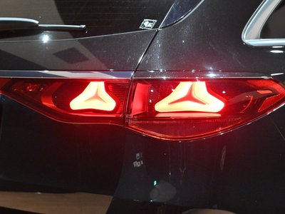 صورة مصغرة 30 لـ 2025 Mercedes-BENZ E-CLASS