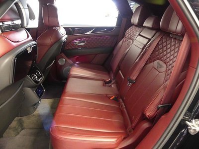 BENTLEY BENTAYGA - 8