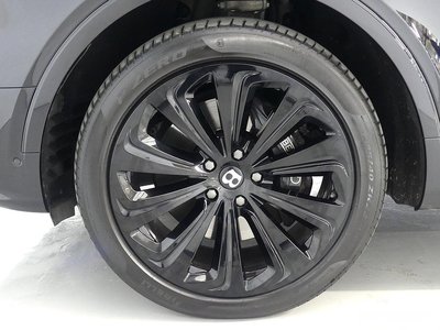 BENTLEY BENTAYGA - 3