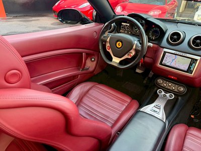 2012 FERRARI CALIFORNIA 30 — миниатюра 41