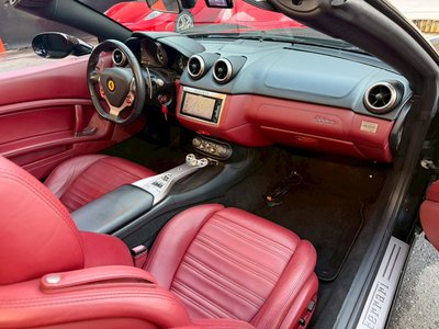 2012 FERRARI CALIFORNIA 30 — миниатюра 50