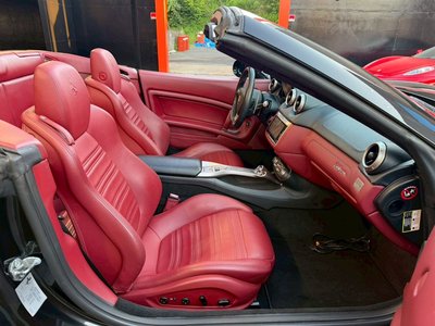 2012 FERRARI CALIFORNIA 30 — миниатюра 46