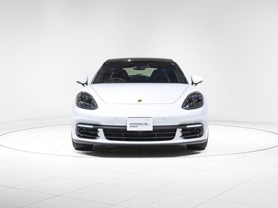 PORSCHE PANAMERA - 3