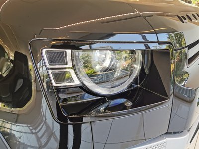 LAND ROVER DEFENDER - 8