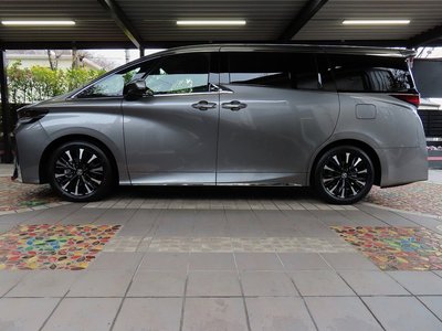 TOYOTA VELLFIRE - 4