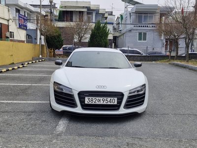 AUDI R8 - 2