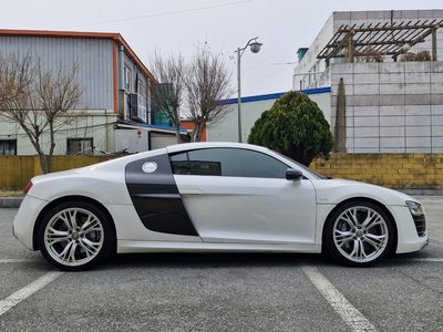 AUDI R8 - 6