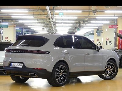 PORSCHE CAYENNE - 4