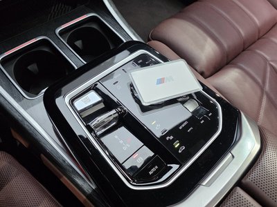 2023 BMW 7 SERIES photo 9