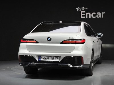2023 BMW 7 SERIES photo 4