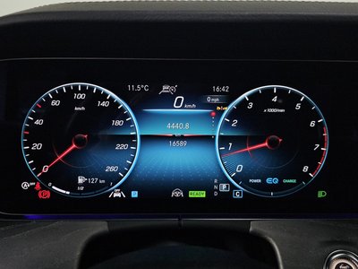 MERCEDES-BENZ E-CLASS - 8