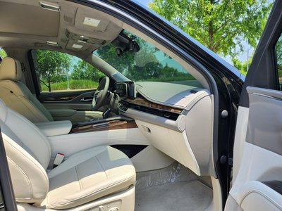 2023 Cadillac ESCALADE 5TH GENERATION thumbnail 11