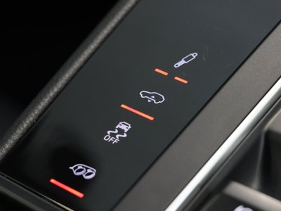 صورة مصغرة 16 لـ 2021 Porsche MACAN