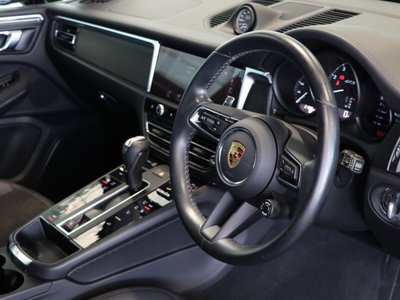 صورة مصغرة 11 لـ 2021 Porsche MACAN
