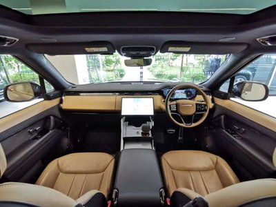 صورة 4 لـ 2023 LAND Rover RANGE ROVER SPORT