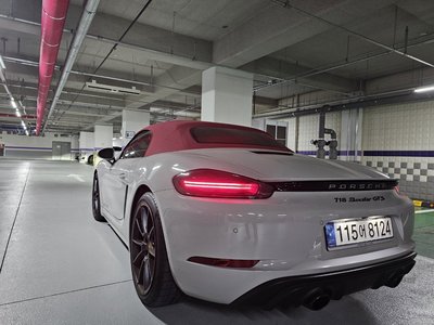 PORSCHE 718 - 7