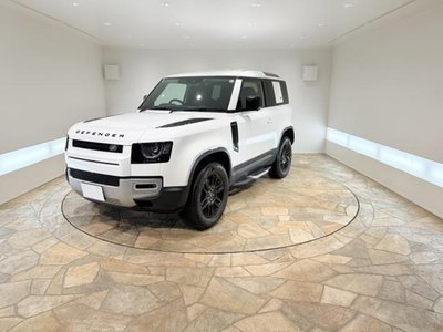 LAND ROVER DEFENDER - 1