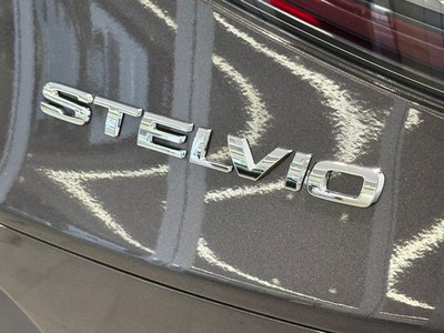 2025 ALFA Romeo STELVIO 缩略图 40