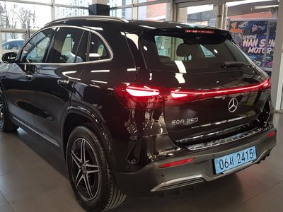 MERCEDES-BENZ EQA - 5