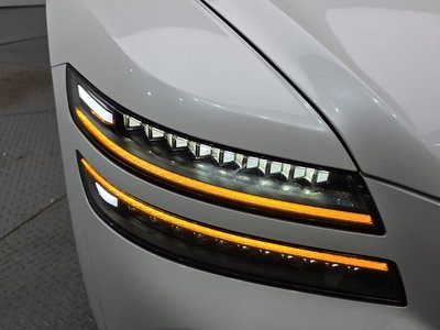 GENESIS G80 (RG3) - 9