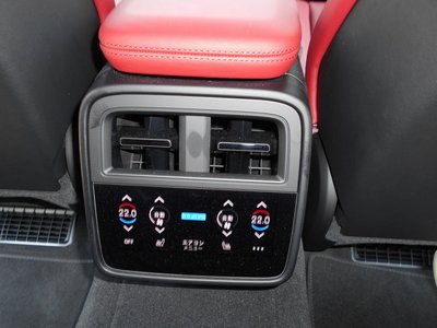 2021 Porsche TAYCAN 缩略图 21