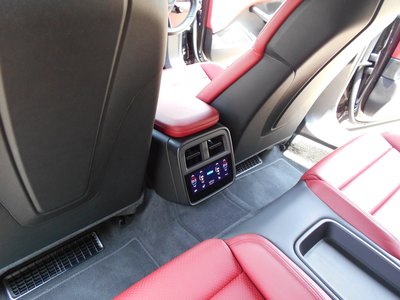 2021 Porsche TAYCAN 缩略图 20