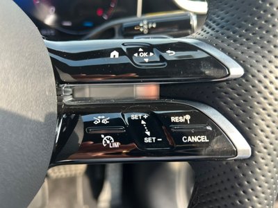 2025 Mercedes-BENZ GLC — миниатюра 19