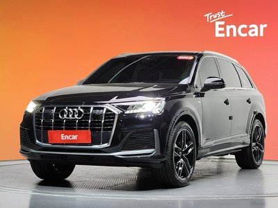AUDI Q7 - 1