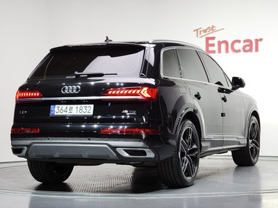 AUDI Q7 - 2