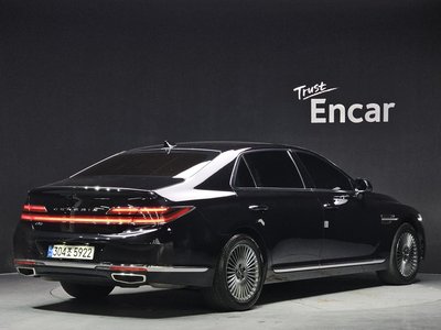 2021 Genesis G90 — фото 3