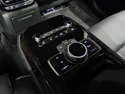 2021 Genesis G90 — миниатюра 24
