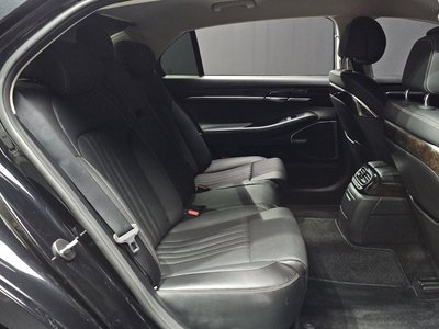 2021 Genesis G90 — миниатюра 28