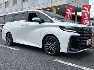 TOYOTA VELLFIRE - 1