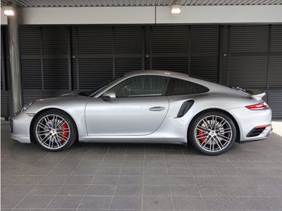 PORSCHE 911 - 4