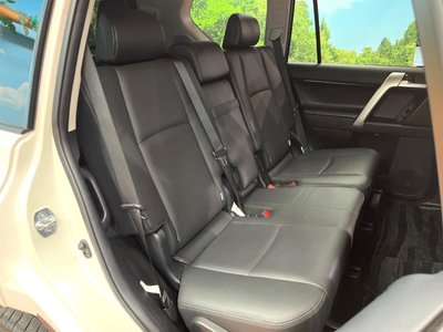 2022 Toyota LAND CRUISER PRADO — миниатюра 11