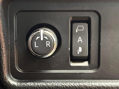 2022 Toyota LAND CRUISER PRADO — миниатюра 33