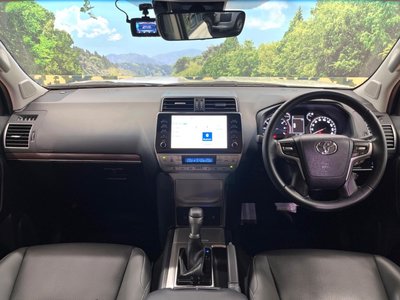 2022 Toyota LAND CRUISER PRADO — фото 2