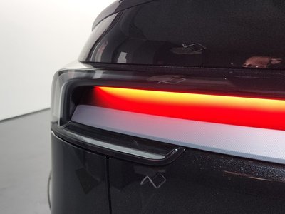 TESLA MODEL Y - 10