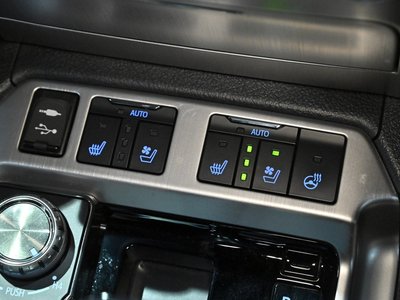 2018 Toyota LAND CRUISER 200 缩略图 37
