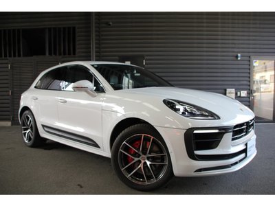 PORSCHE MACAN - 7