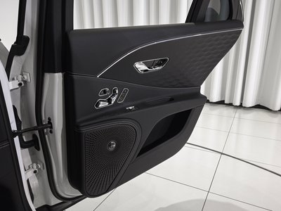 صورة مصغرة 35 لـ 2025 Bentley FLYING SPUR