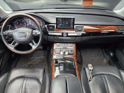 AUDI A8 - 5