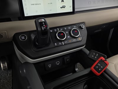 2021 LAND Rover DEFENDER — миниатюра 12