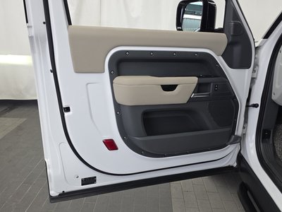 2021 LAND Rover DEFENDER — миниатюра 14
