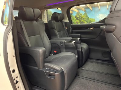 TOYOTA ALPHARD - 10