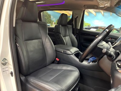TOYOTA ALPHARD - 9