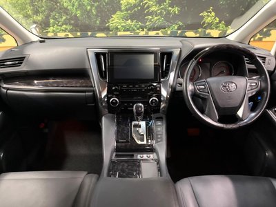 TOYOTA ALPHARD - 2