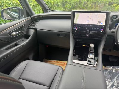 2026 Toyota ALPHARD — миниатюра 18