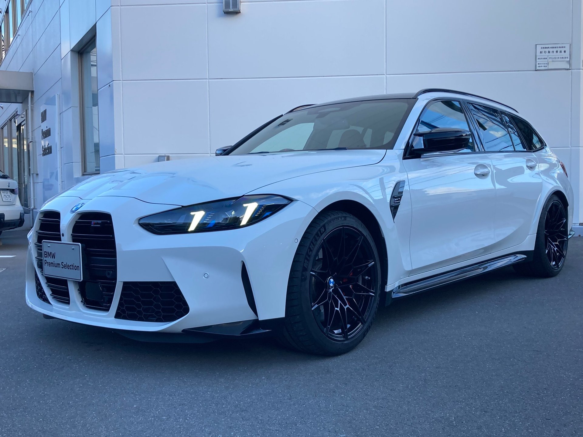 BMW M3 TOURING - View 1