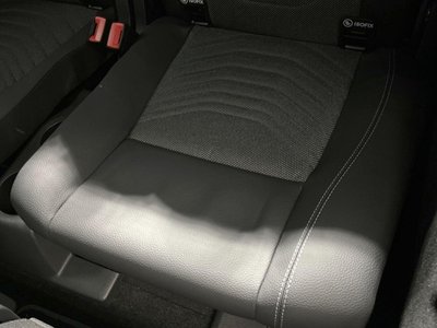 2024 Mercedes-BENZ GLB — миниатюра 32